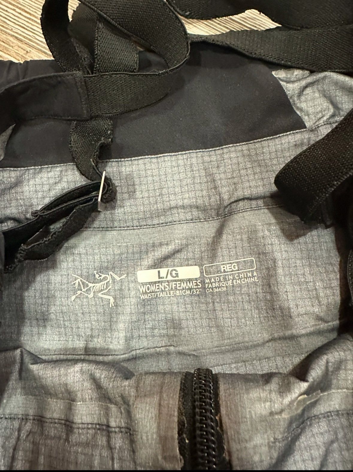 Arc'teryx × Goretex Arc’teryx women’s gore Tex pants size L Size 27" / US 4 / IT 40 - 12 Thumbnail