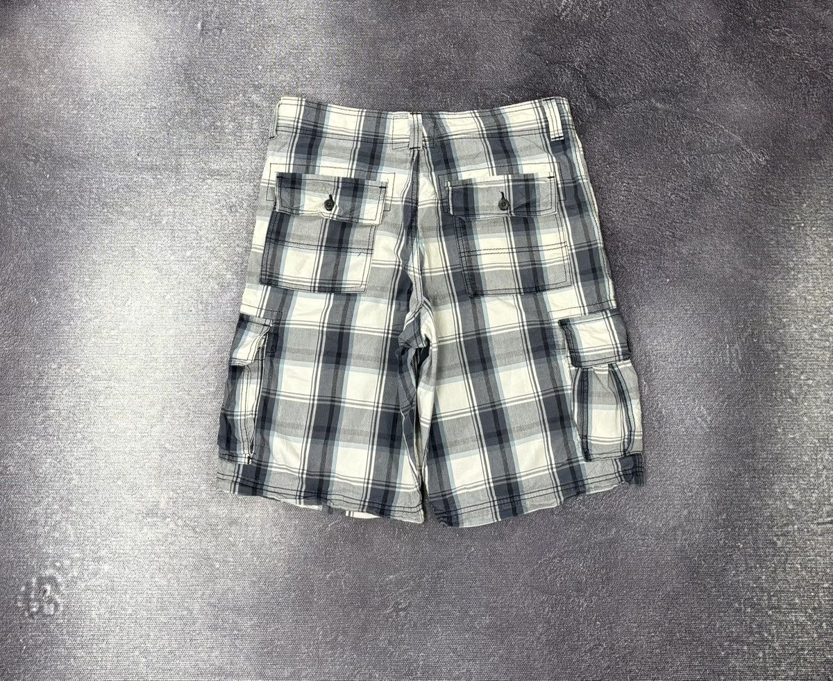 Levi's Vintage Levi’s Signature USA Check Dad Hype Cargo Shorts Size US 34 / EU 50 - 2 Thumbnail