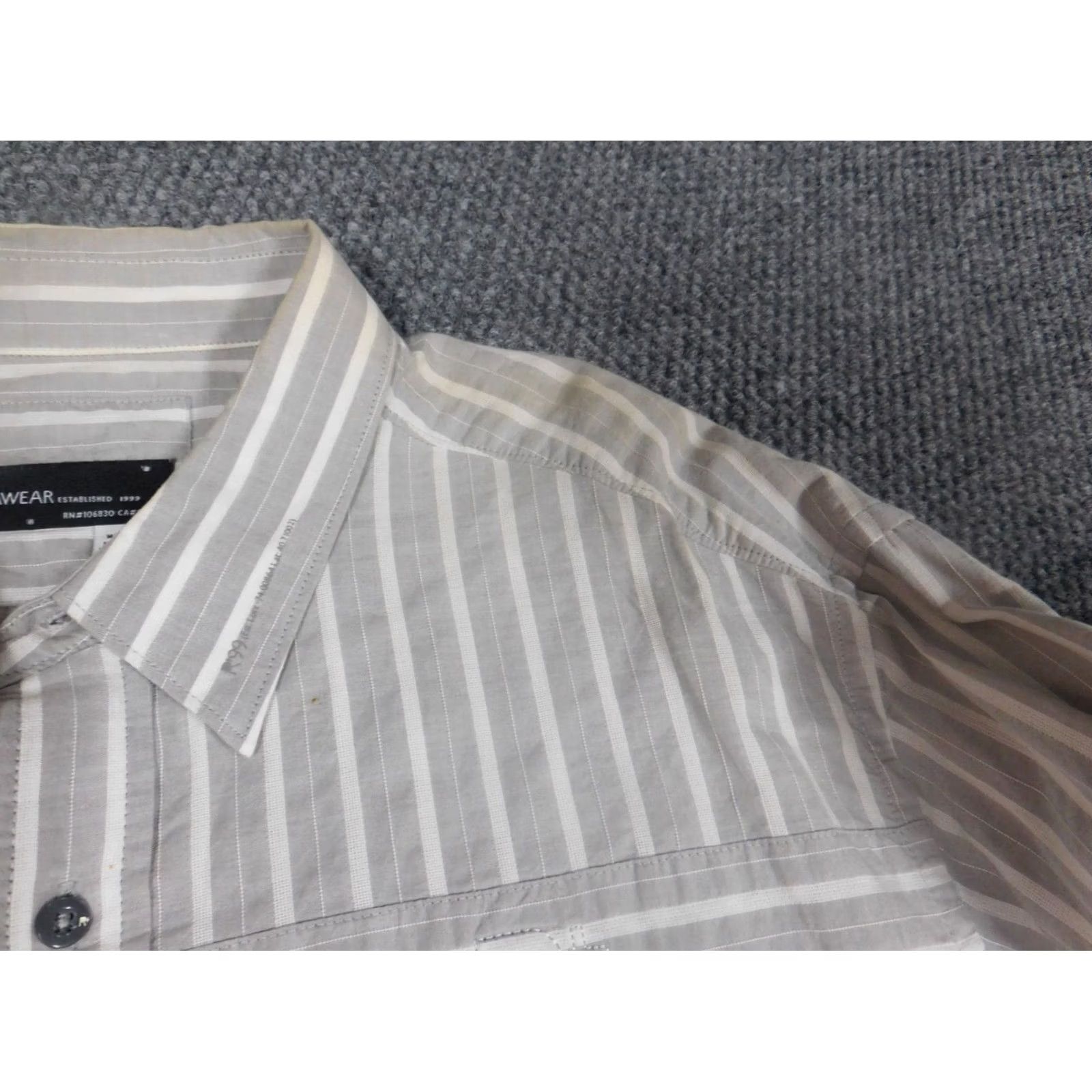 Rocawear Rocawear Mens Shirt XL Gray Striped Button-Down Collared Hip Hop Pockets Slim Button-Up Regular Size US XL / EU 56 / 4 - 7 Thumbnail
