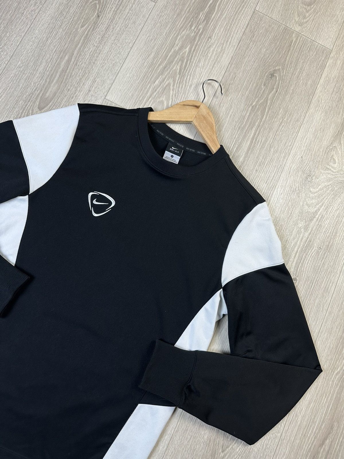 Nike × Vintage Nike Vintage Y2K Sweatshirt Size S Size US S / EU 44-46 / 1 - 2 Thumbnail