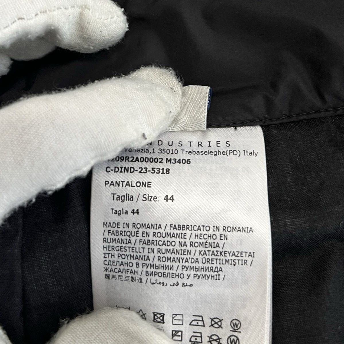 Moncler MONCLER × Pharrell Williams 2WAY Cargo Nylon Pants 44 Size US 32 / EU 48 - 11 Thumbnail