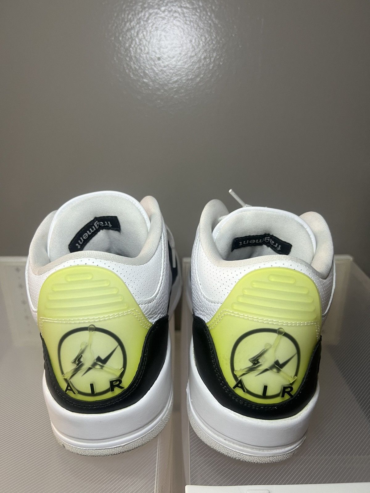Jordan Brand Jordan 3 Retro Fragment x SP Used Nike Air MJ Men Size 9 Size US 9 / EU 42 - 2 Thumbnail