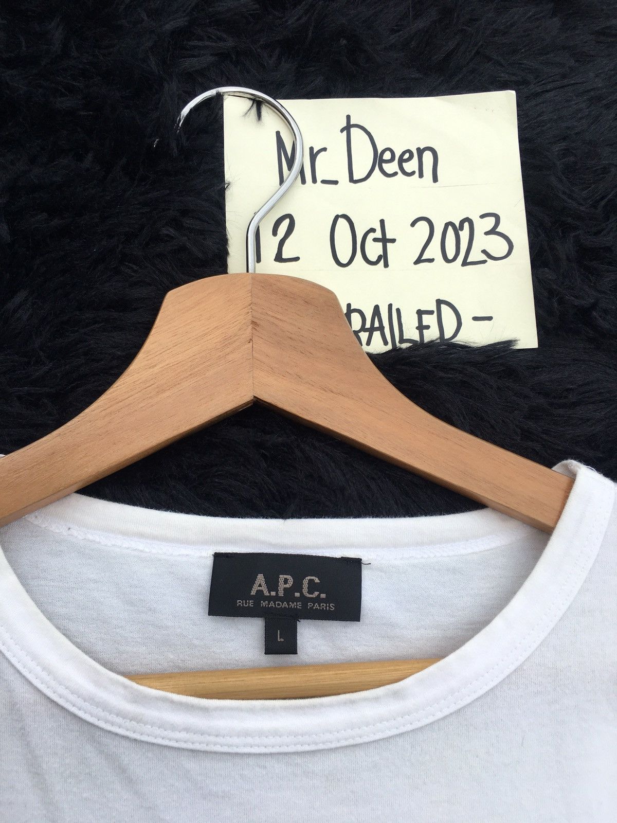 A.P.C. Rare Vintage A.P.C Planets Tshirt Size US L / EU 52-54 / 3 - 8 Thumbnail