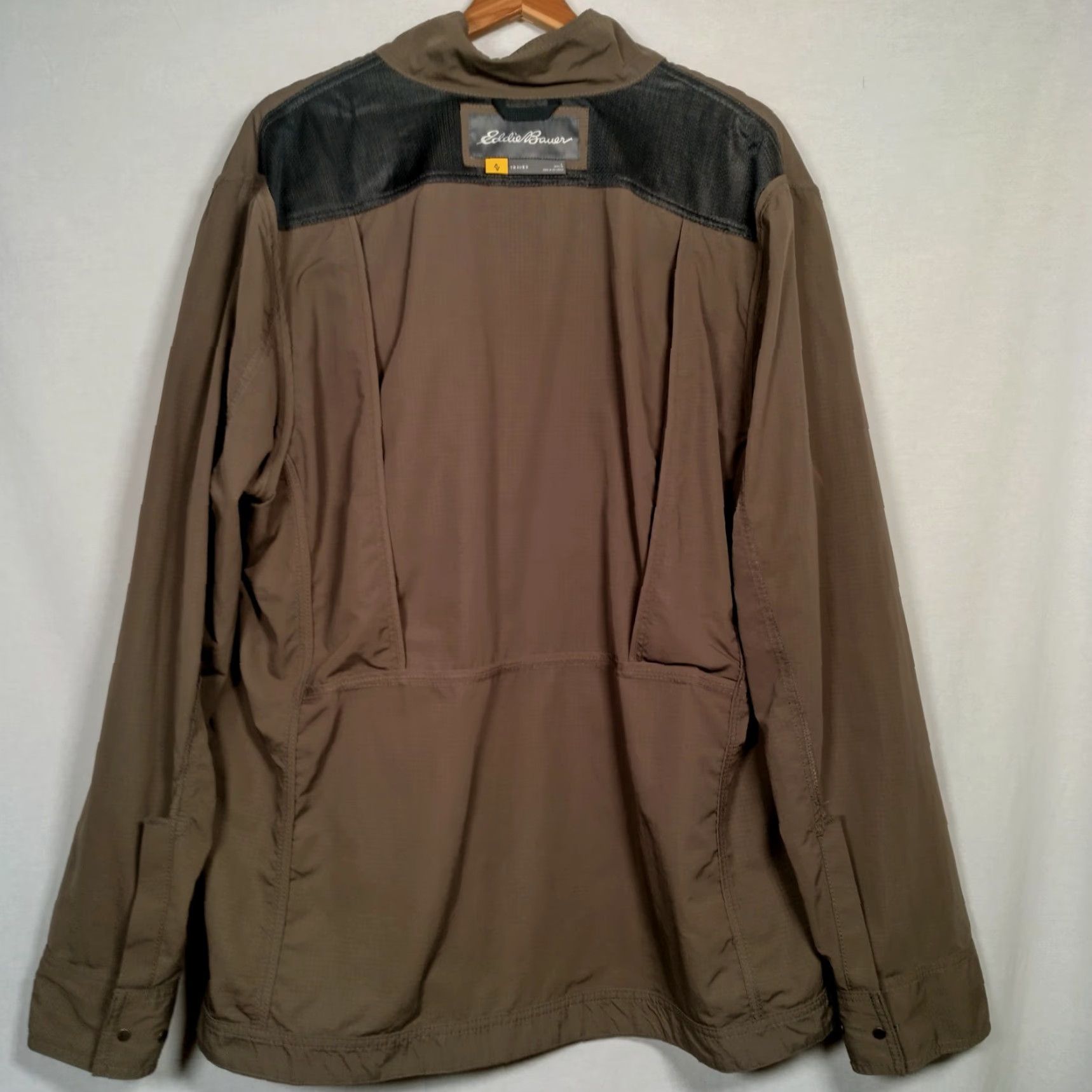 Eddie Bauer VINTAGE Eddie Bauer Travex Jacket Men L Khaki Rip Stop Utility Outdoors Travel Jacket Size US L / EU 52-54 / 3 - 4 Thumbnail