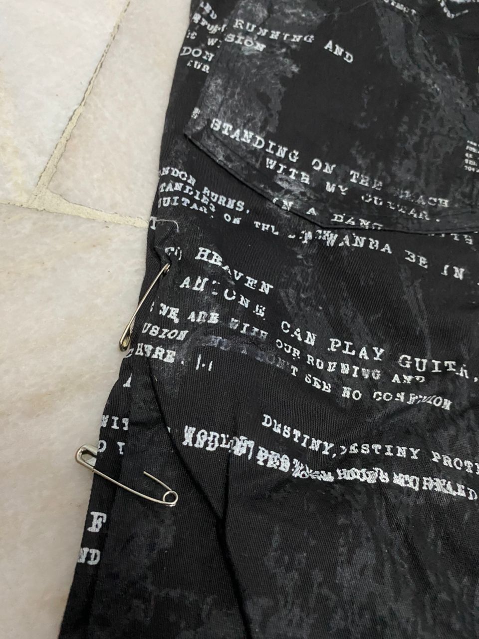 Japanese Brand VINTAGE H.ANARCHY FULL PRINT BONDAGE PUNK PANTS RARE Size US 28 / EU 44 - 7 Thumbnail