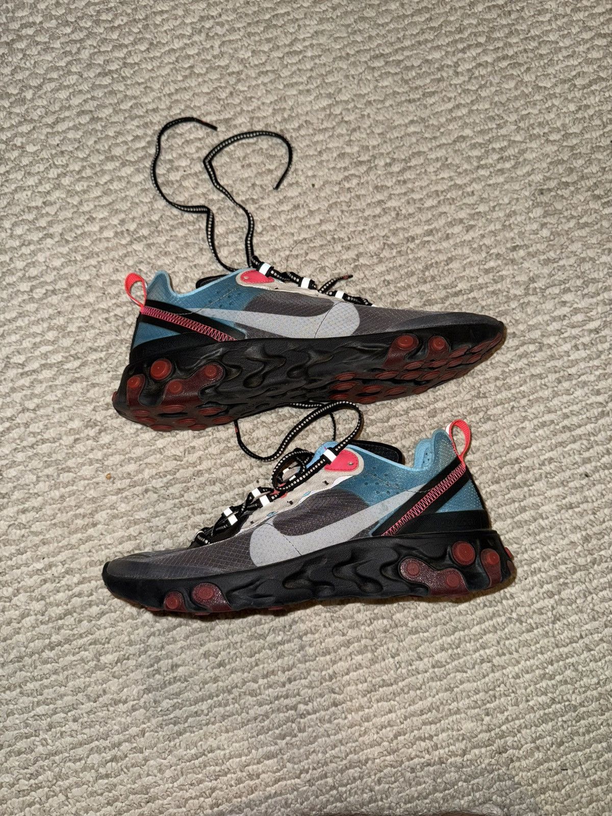 Nike Nike React Element 87 Solar Red Size US 8.5 / EU 41-42 - 9 Thumbnail