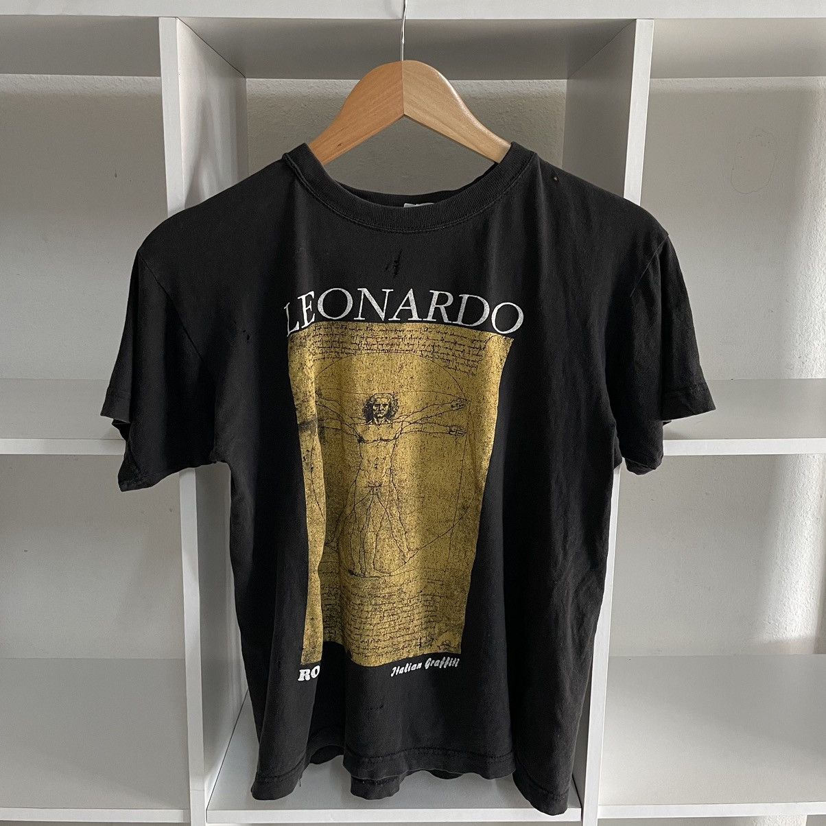 Vintage Vintage 90s Leonardo Da Vinci Vitruvian Man Roma Tourist Tee Size US XS / EU 42 / 0 - 2 Thumbnail