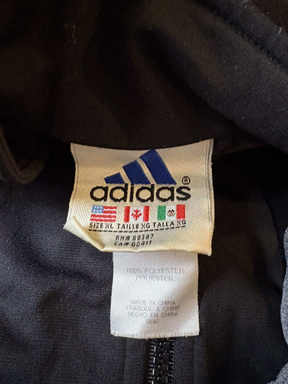 Adidas Vintage Adidas Black Zip-up Track Jacket Size XL Size US XL / EU 56 / 4 - 3 Thumbnail