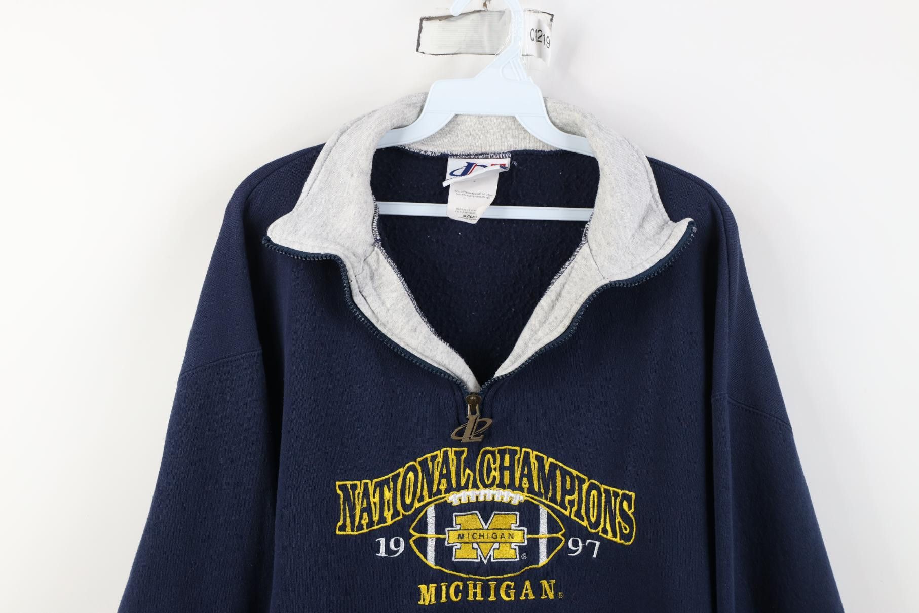 Vintage Vintage 90s 1997 National University of Michigan Sweatshirt Size US XL / EU 56 / 4 - 2 Thumbnail
