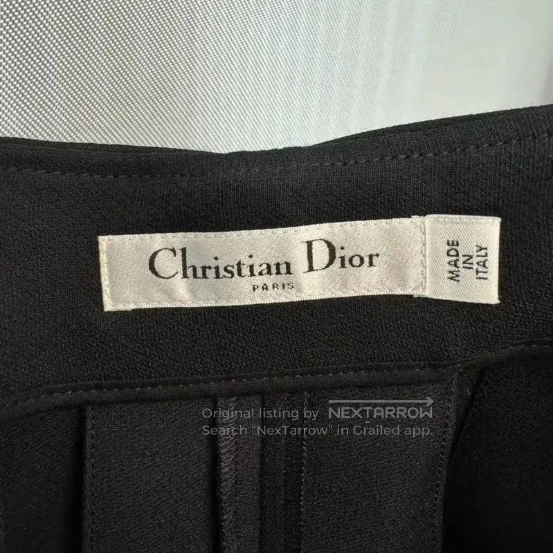 Dior Dior Black Silk Pleated Skirt . Size 35" - 4 Thumbnail