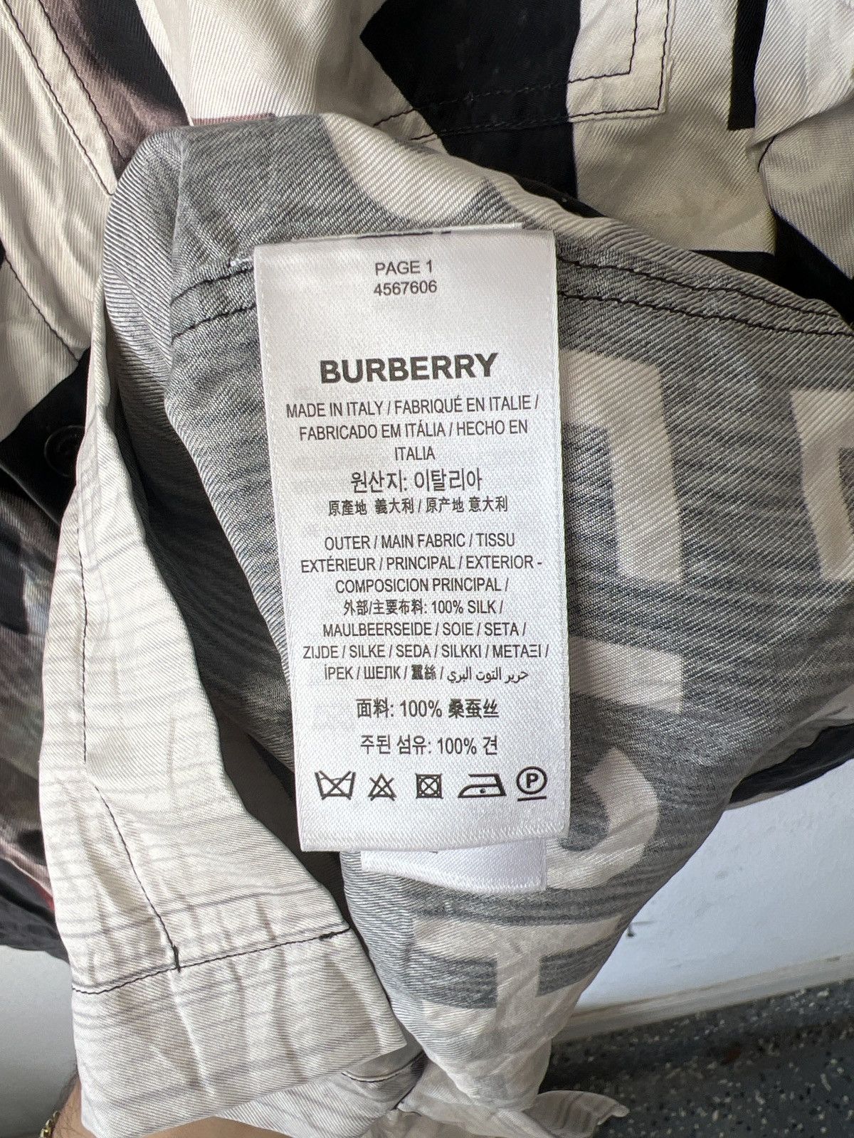 Burberry Burberry Size US S / EU 44-46 / 1 - 6 Thumbnail