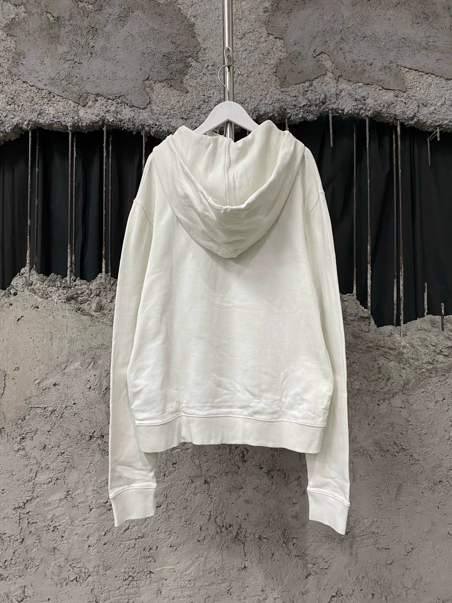 Off-White Ow sweatshirt hoodie M 95% new Size M / US 6-8 / IT 42-44 - 2 Thumbnail
