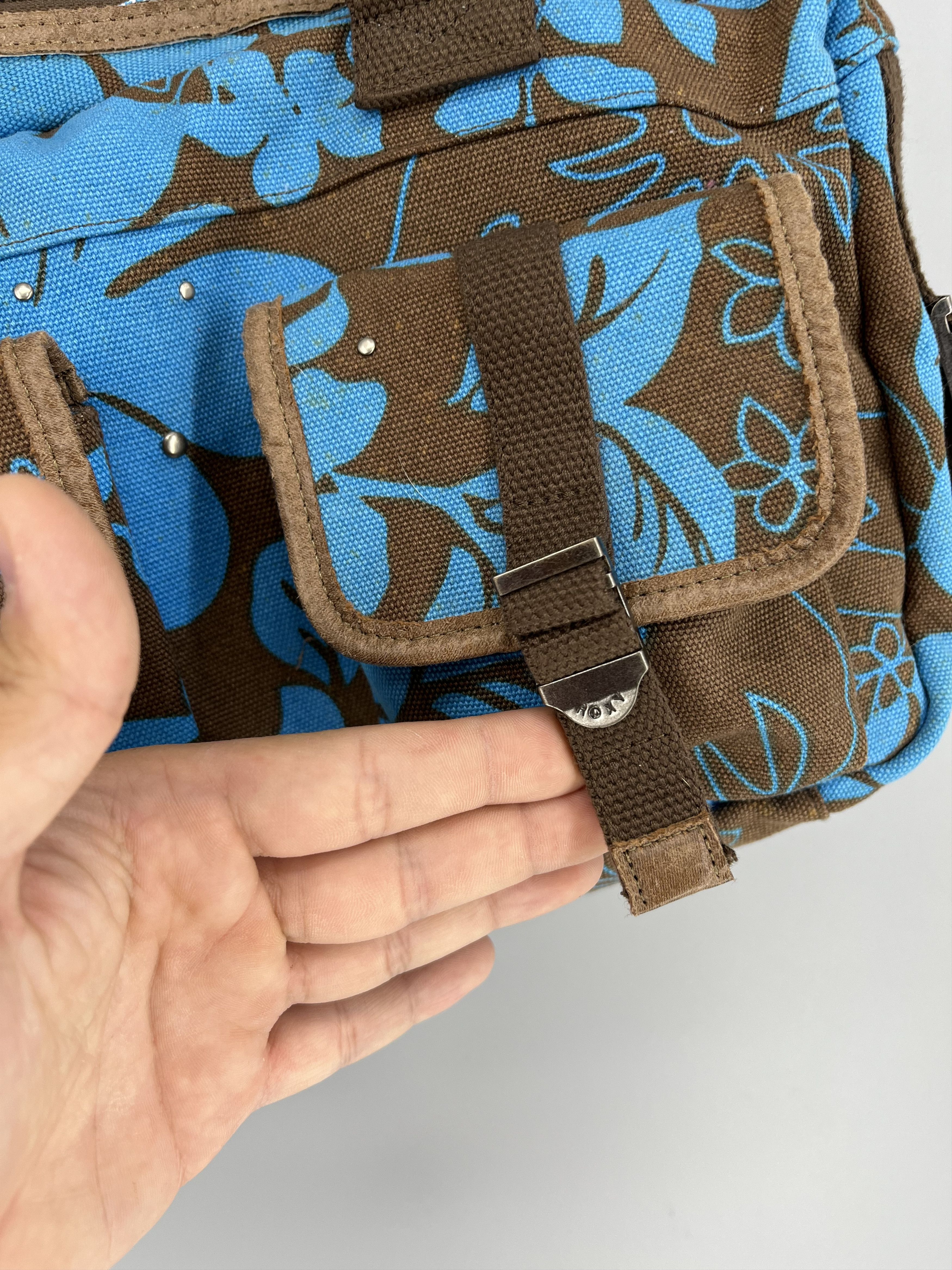 Quiksilver Vintage Y2K Roxy Quiksilver Abstract Shoulder Messenger Bag Size ONE SIZE - 4 Thumbnail