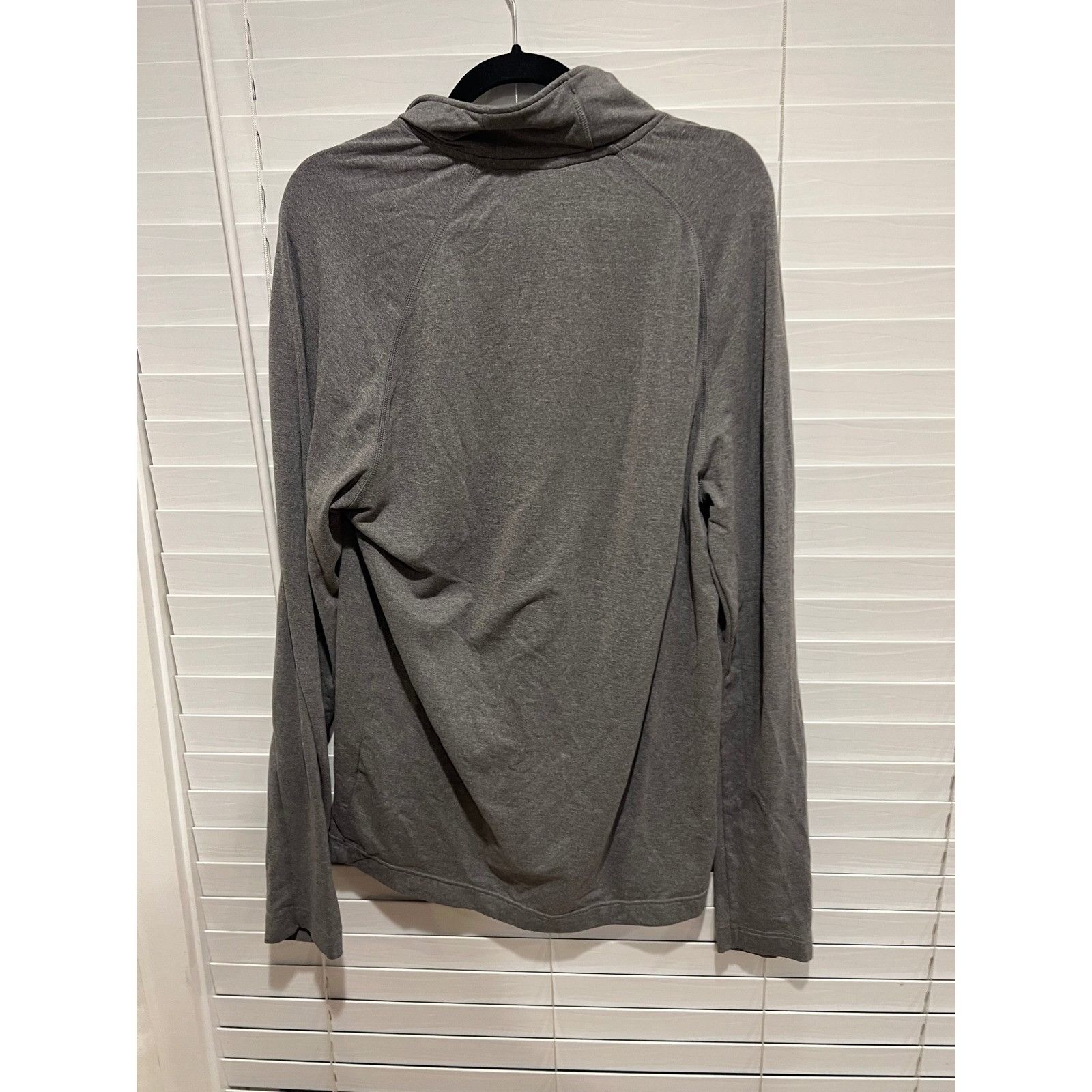 Helly Hansen Helly Hansen Mens Long Sleeve 1/4 Zip Pullover Gray Athletic Size US M / EU 48-50 / 2 - 4 Thumbnail