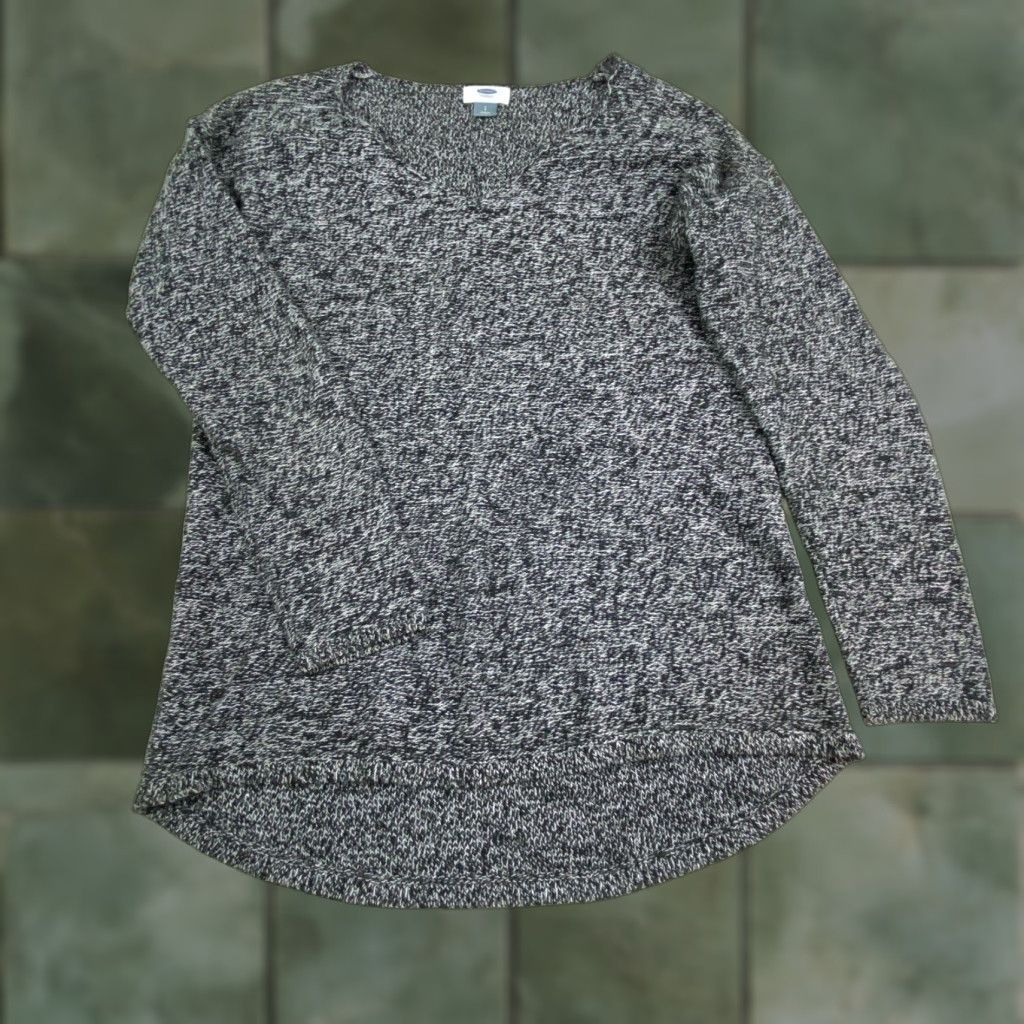 Old Navy Old Navy Womens Small Black Pullover V Neck Sweater Hi Low Hem Soft Knit Regular Fit Casual Size S / US 4 / IT 40 - 1 Thumbnail