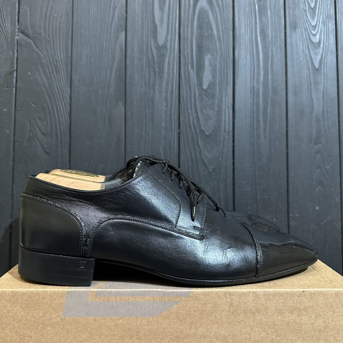 LOUIS VUITTON - Men’s Leather Dress shoes Loafers Size 9