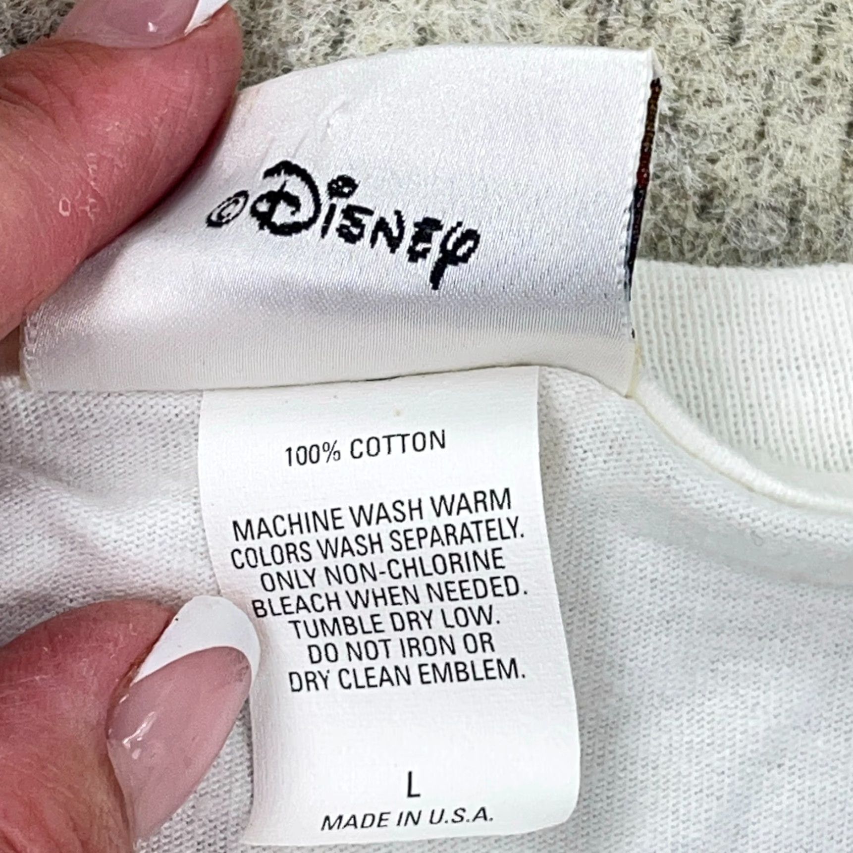 Disney VINTAGE Disney Shirt Men Large White Mickey Castle 90s USA Disney Shirt Mens L White Mickey Mouse 90s Retro Cartoon USA Castle Size US L / EU 52-54 / 3 - 7 Thumbnail