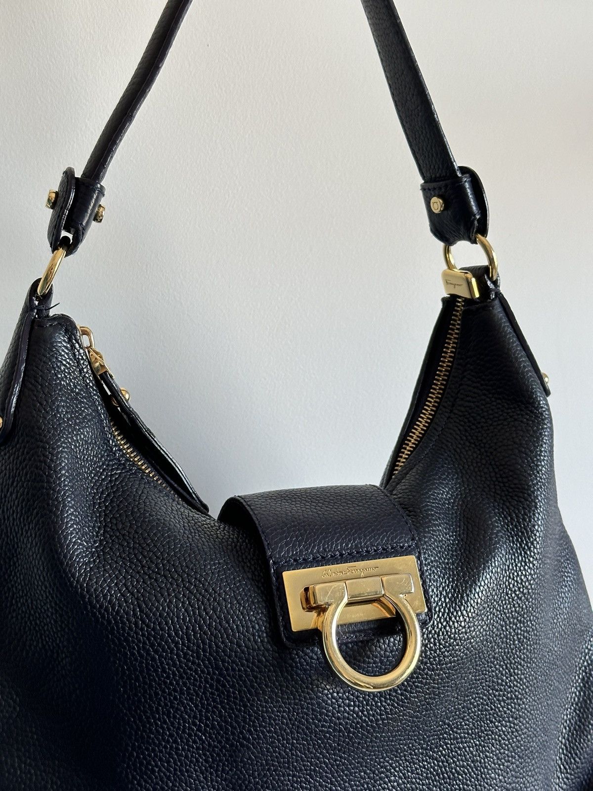 Salvatore Ferragamo Salvatore Ferragamo Blue Pebbled Leather Gancini Hobo Bag Size ONE SIZE - 5 Thumbnail
