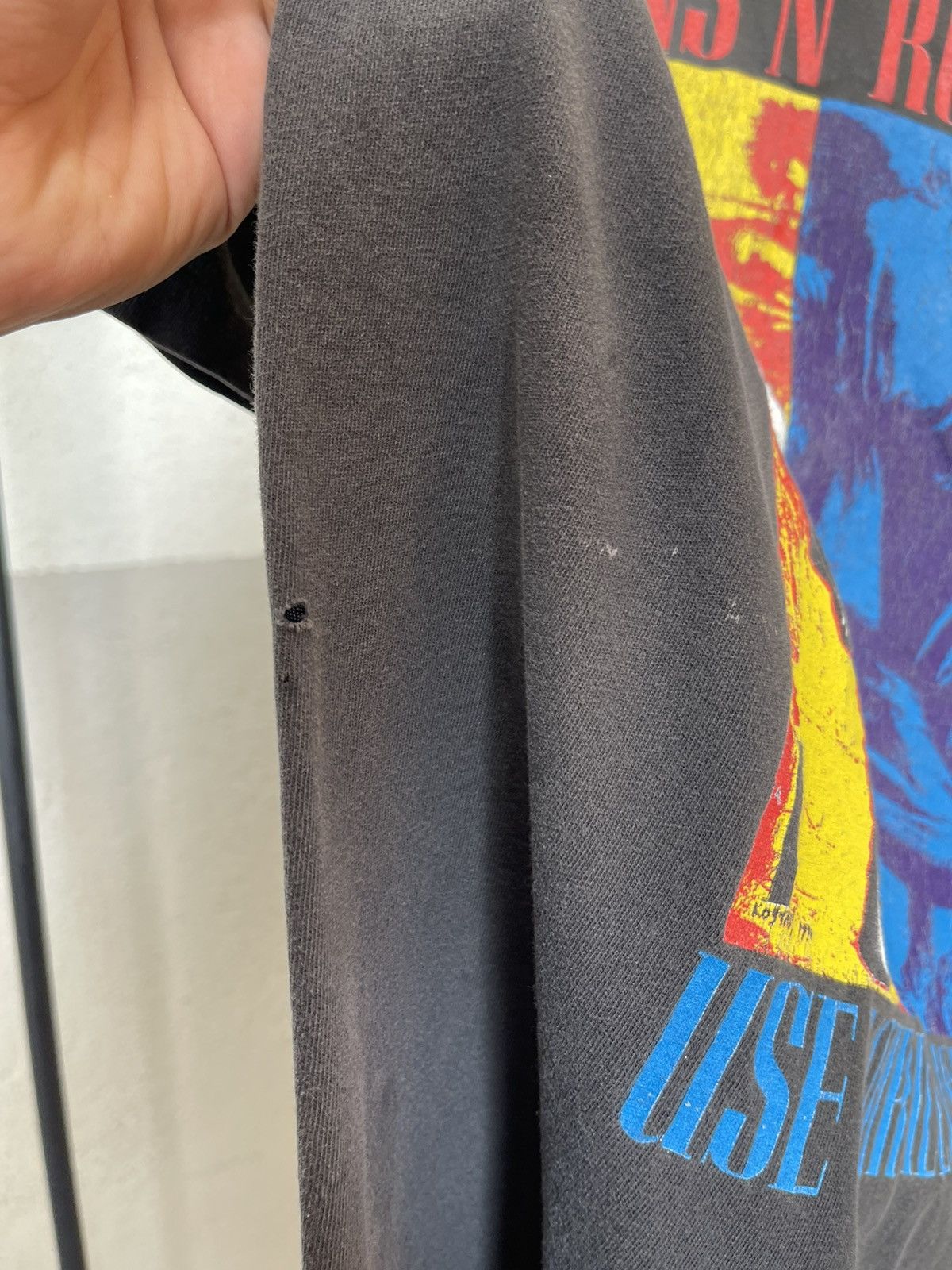 Vintage Vintage 1992 Guns N Roses Fashion Statement Faded Tee Size US XL / EU 56 / 4 - 6 Thumbnail
