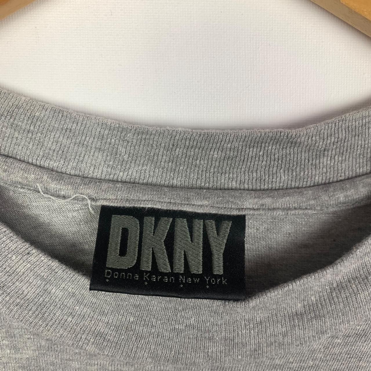 Vintage Vintage 90’ DKNY NEW YORK Donna Karan Box Logo Tee Size M / US 6-8 / IT 42-44 - 3 Thumbnail