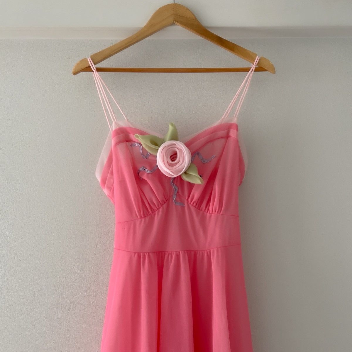 Vintage Vintage 1980s Pink Chiffon Semi-Sheer Nightgown (S–M) Size S / US 4 / IT 40 - 14 Thumbnail