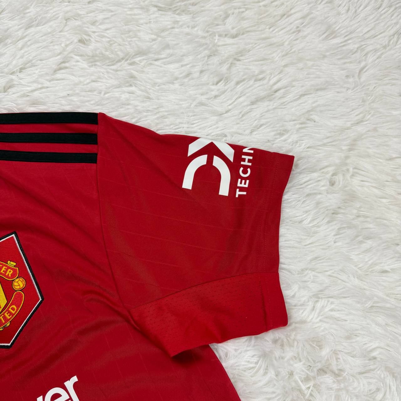Adidas 💢Adidas Manchester United Jersey 2022 Size US M / EU 48-50 / 2 - 7 Thumbnail