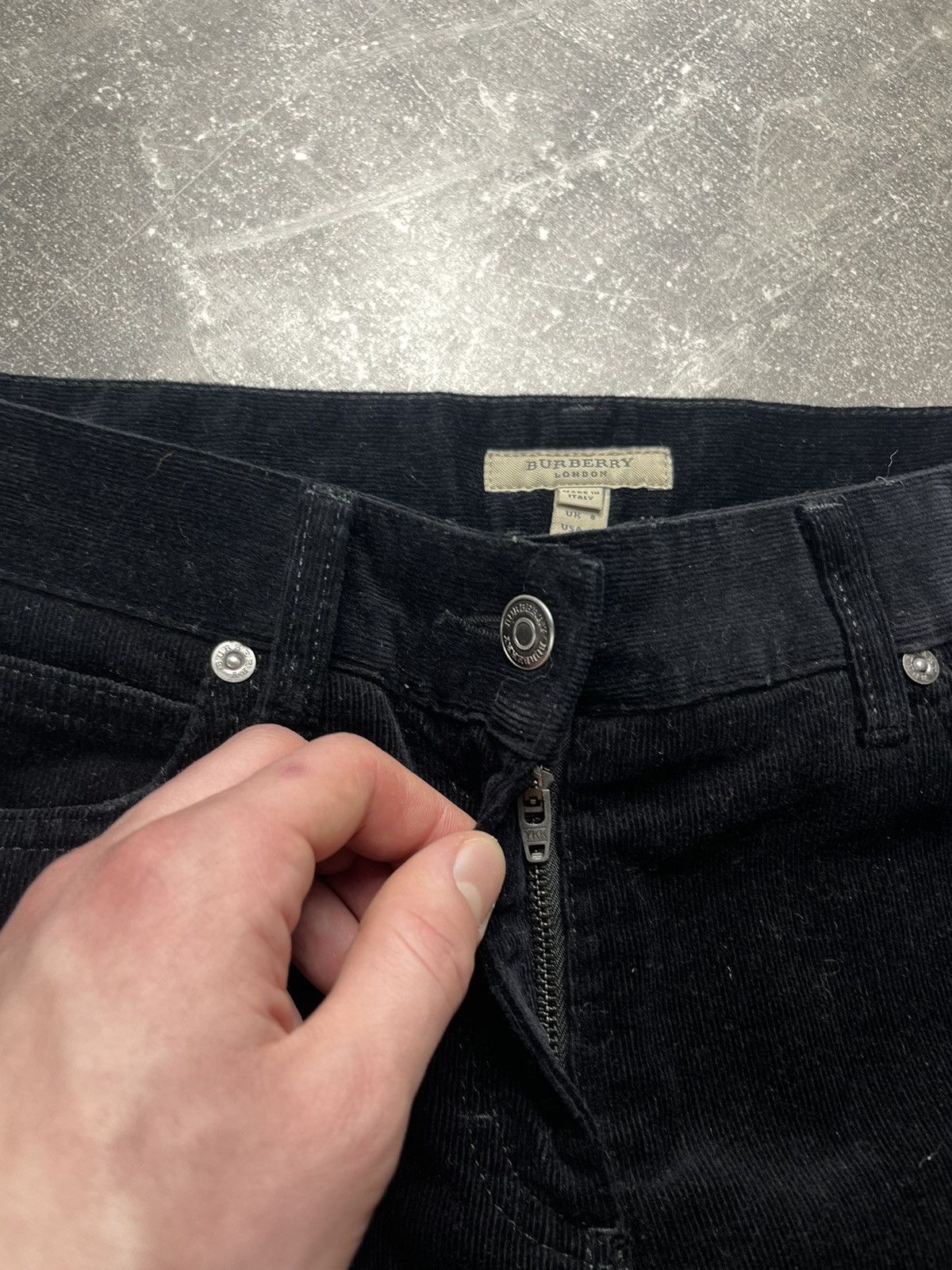 Burberry Burberry London Black Corduroy Cropped Pants Size 40" / US 18 - 10 Thumbnail
