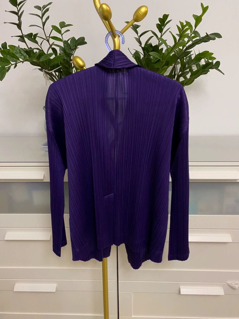 Issey Miyake Issey Miyake size:3 A deep purple pleated cardigan Size S / US 4 / IT 40 - 2 Thumbnail