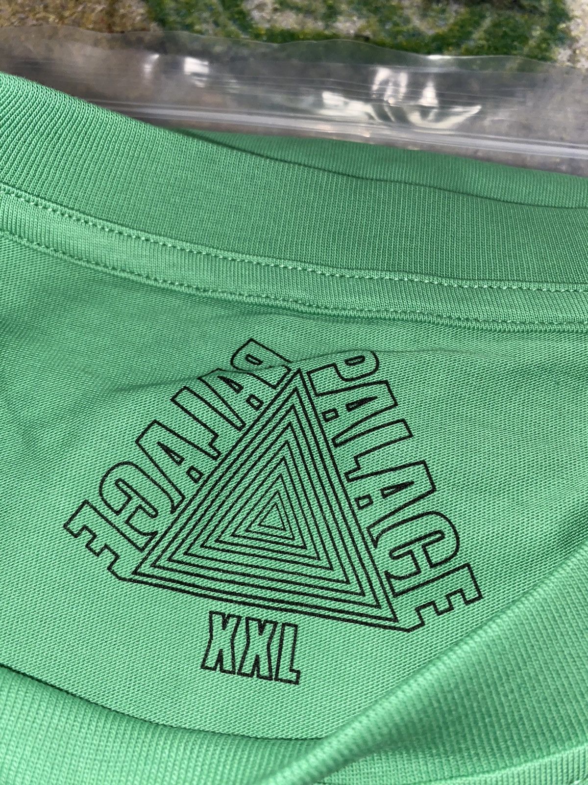 Palace Palace Tri-Hearts T-Shirt Size US XXL / EU 58 / 5 - 2 Thumbnail