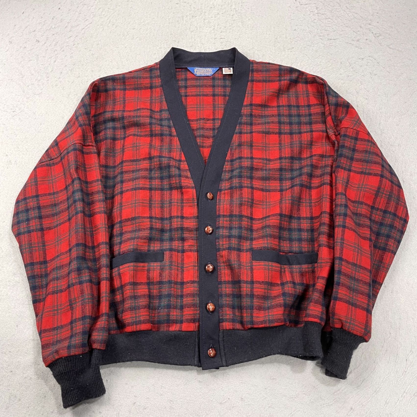 Pendleton VINTAGE Pendleton Sweater Mens Large Red Plaid 100% Wool Grandpa Cardigan USA Size US L / EU 52-54 / 3 - 2 Thumbnail