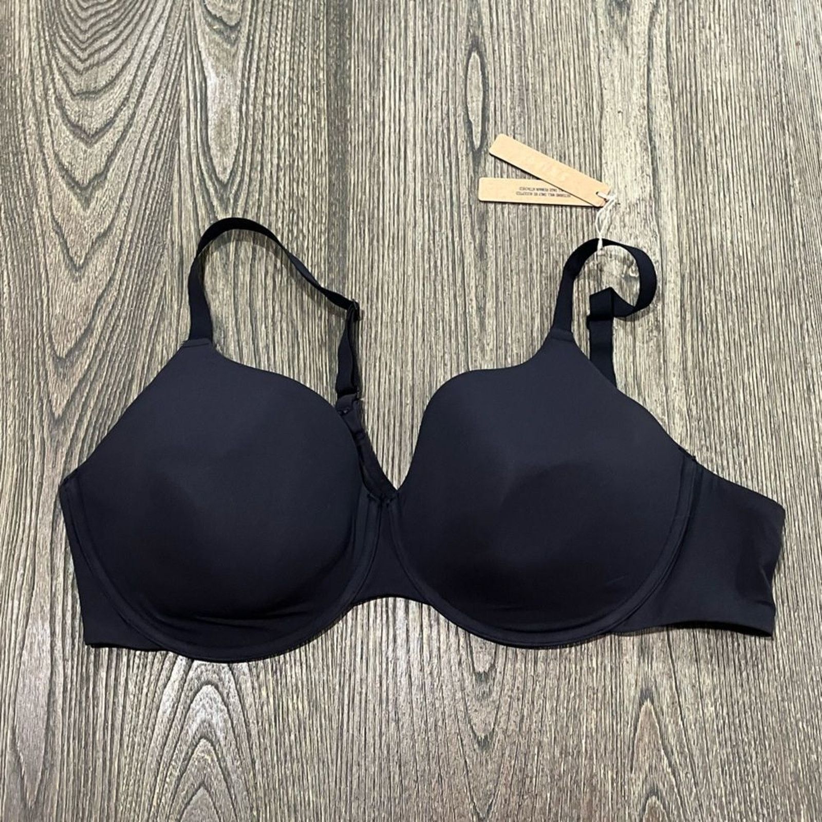 SKIMS NWT Skims Fits Everybody T-Shirt Bra Underwire Size 44B Size ONE SIZE - 1 Thumbnail