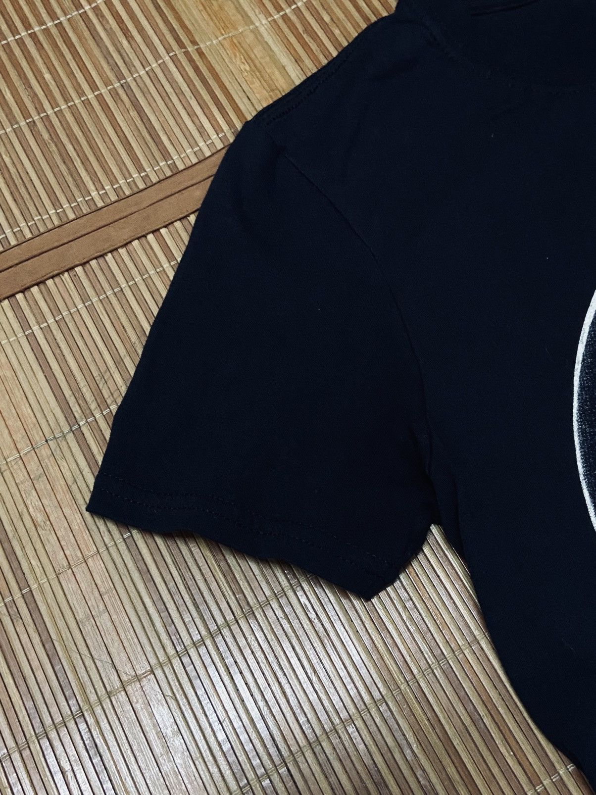 Band Tees LORDE "PURE HEROINE ALBUM COVER" TEE Size US S / EU 44-46 / 1 - 6 Thumbnail