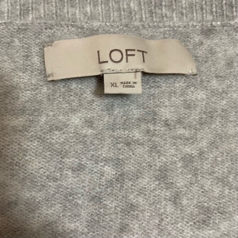 Loft Loft Gray Tie Cuff Long Sleeve V Neck Sweater Size XL Size XL / US 12-14 / IT 48-50 - 8 Thumbnail