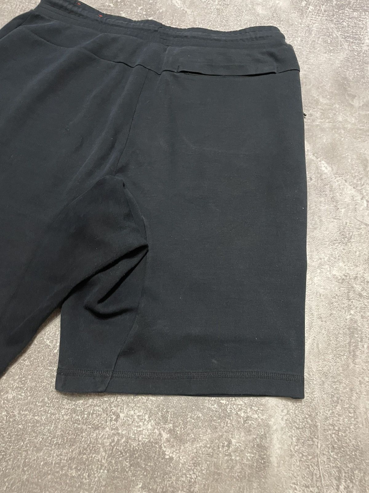 Nike Vintage Nike Tech Fleece Black Sweet Shorts Size M Size US 32 / EU 48 - 15 Thumbnail