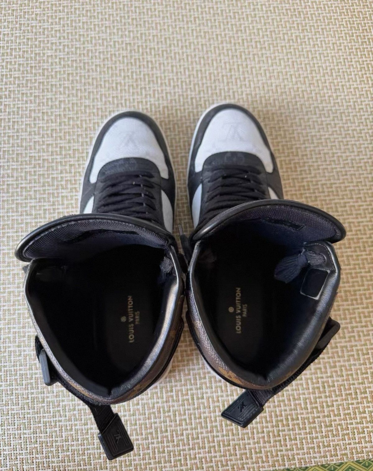 Louis Vuitton Louis Vuitton Rivoli High-Top Canvas Sneakers Size US 8 / EU 41 - 3 Thumbnail