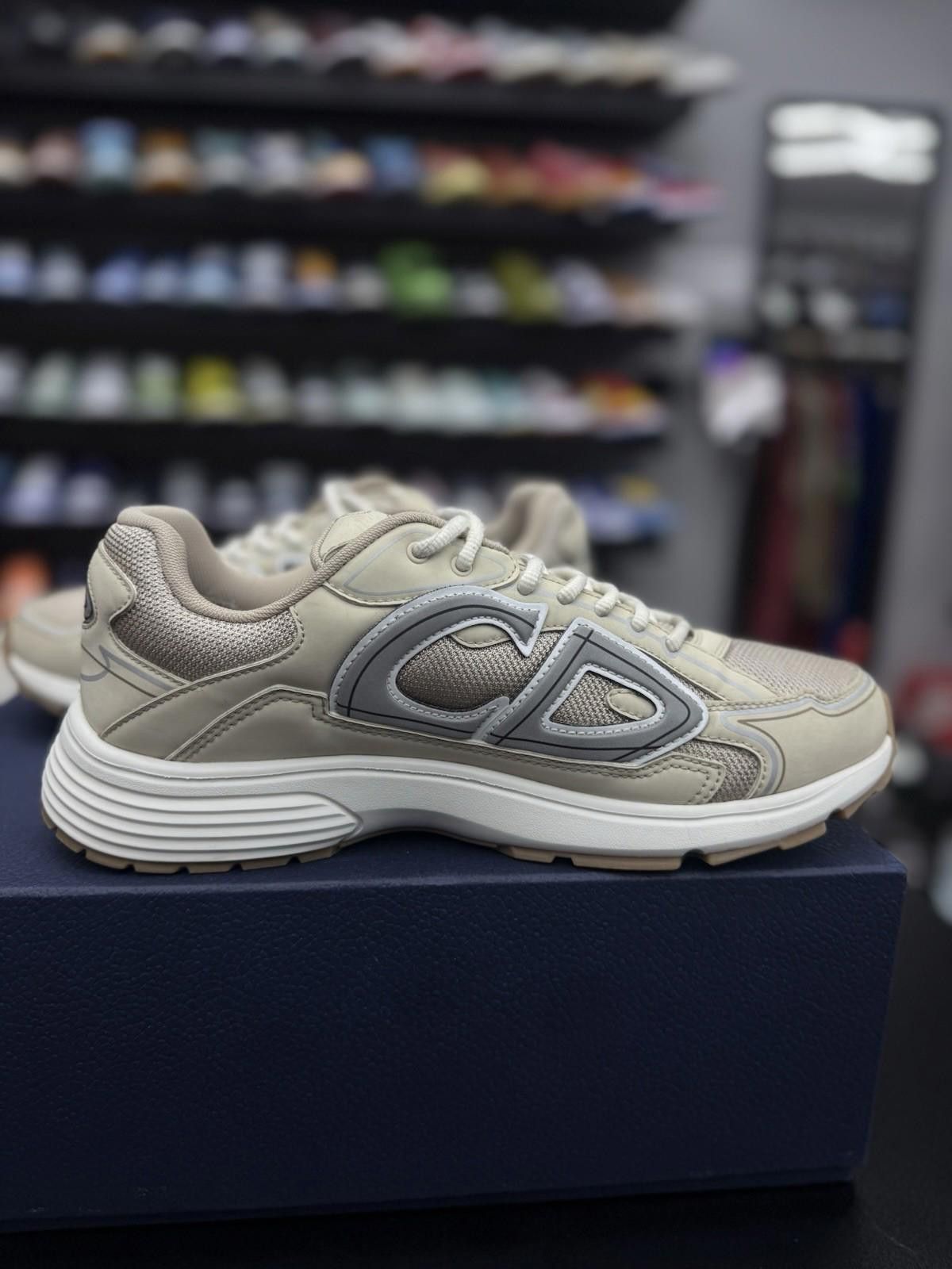 Dior Size 44EU / 11US - Dior B30 Tan Sneakers Retail $1200 Size US 11 / EU 44 - 7 Thumbnail