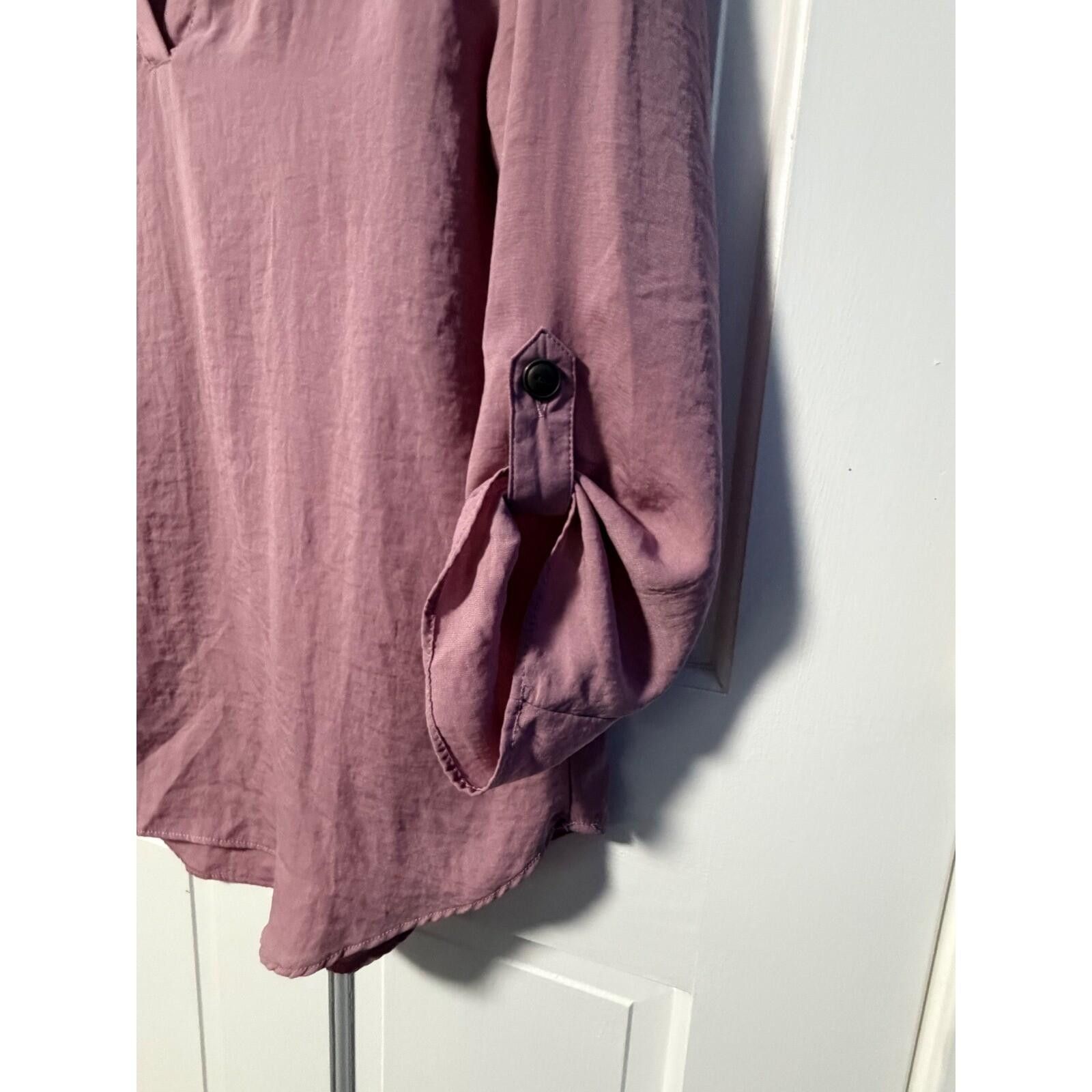 Other Maurices Blouse Womens Small Mauve 3/4 Roll Sleeve V-Neck Size S / US 4 / IT 40 - 2 Thumbnail