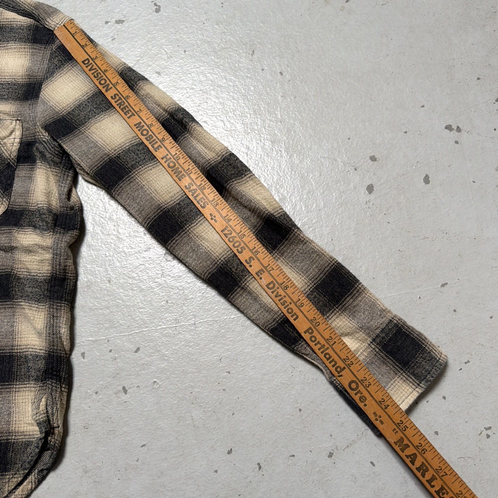 Rogue Territory Rogue Territory BM Brushed Plaid Snap Button Shirt Ombré Shadow Made USA M Shirt Mens Size US M / EU 48-50 / 2 - 5 Thumbnail