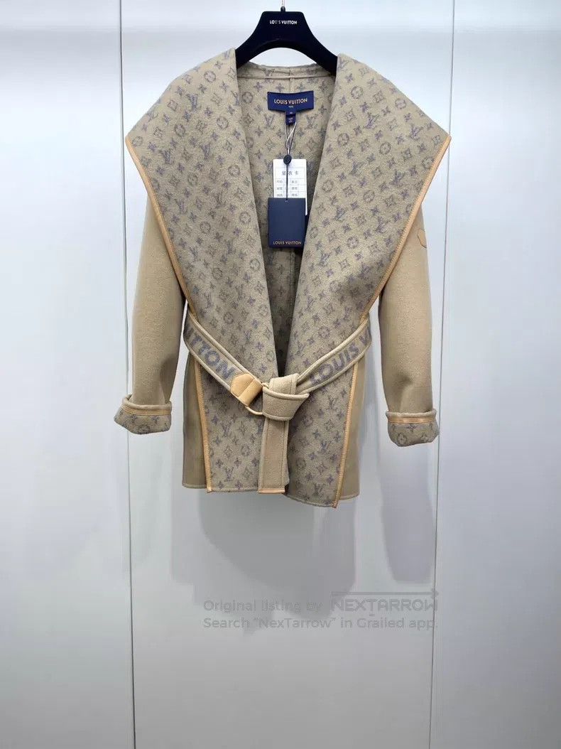 Louis Vuitton Louis Vuitton Old Flower Bathrobe Short Coat Size XS / US 0-2 / IT 36-38 - 1 Thumbnail