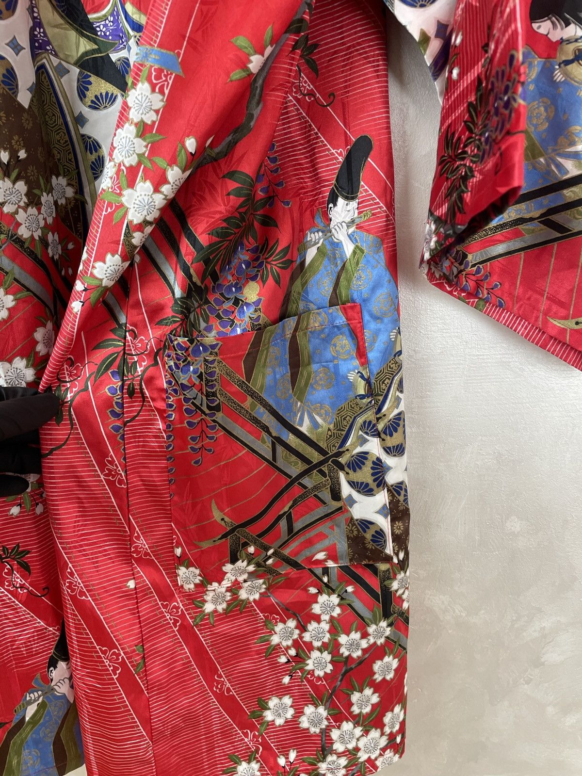 Japanese Brand Rare Red Kimono Robe Made in Japan – Floral & Samurai Design Size M / US 6-8 / IT 42-44 - 17 Thumbnail