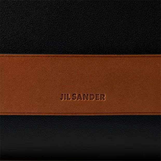 Jil Sander o1g2r1mq1024 Size: OS / Small Bag in Black Size ONE SIZE - 3 Thumbnail