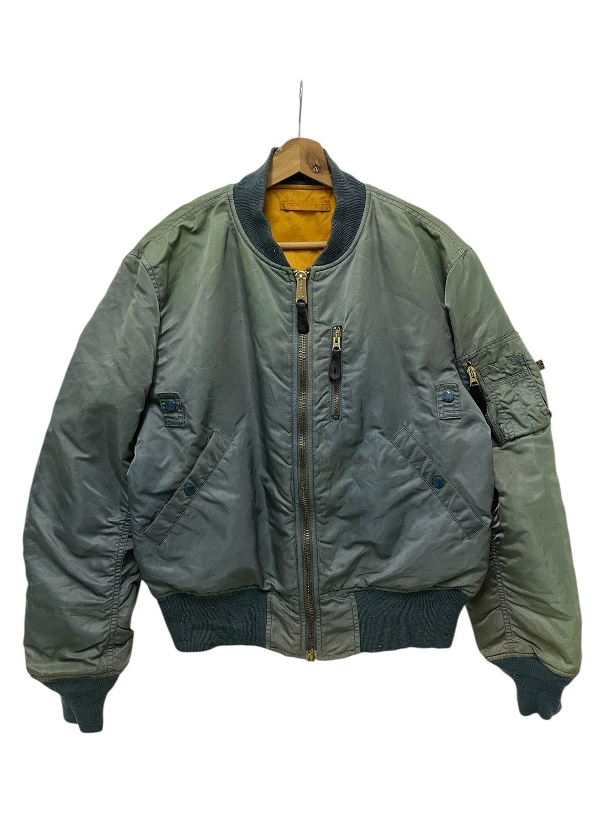 Alpha Industries Alpha Industries Nylon Bomber Jacket Distressed Size US L / EU 52-54 / 3 - 1 Thumbnail