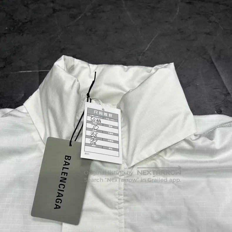 Balenciaga Balenciaga White Embroidered Logo Cotton Filled Windbreake Size US L / EU 52-54 / 3 - 4 Thumbnail