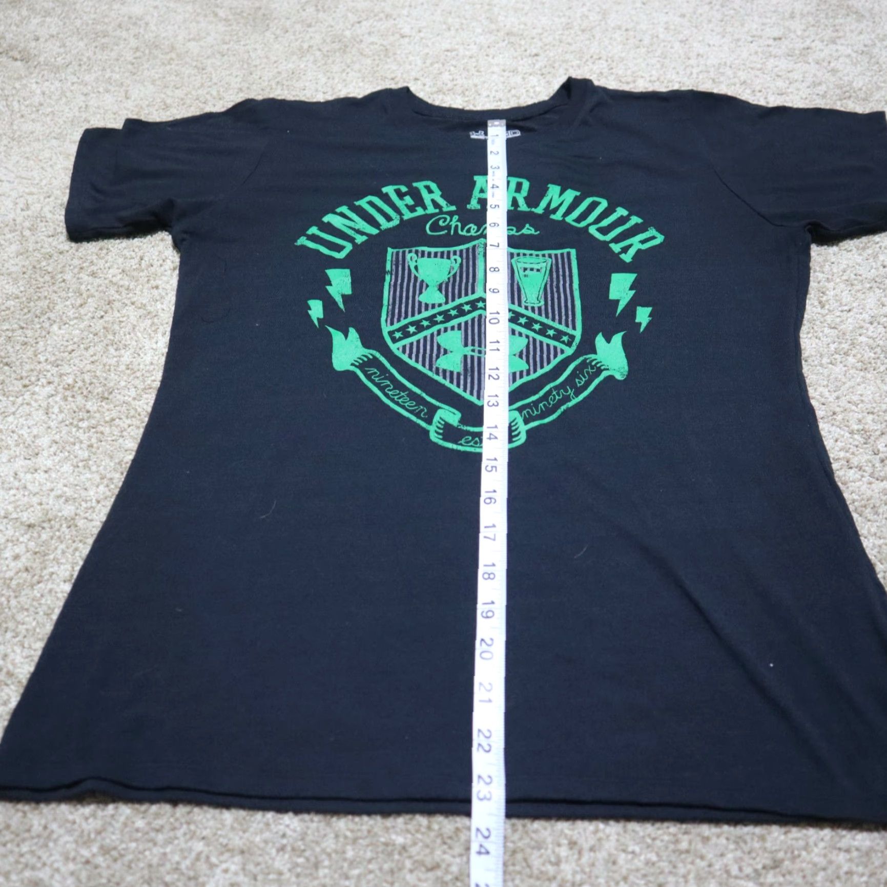 Under Armour Under Armour Heat Gear Shirt Woman's Size M Medium Black Semi Fitted Crew Neck Size M / US 6-8 / IT 42-44 - 5 Thumbnail