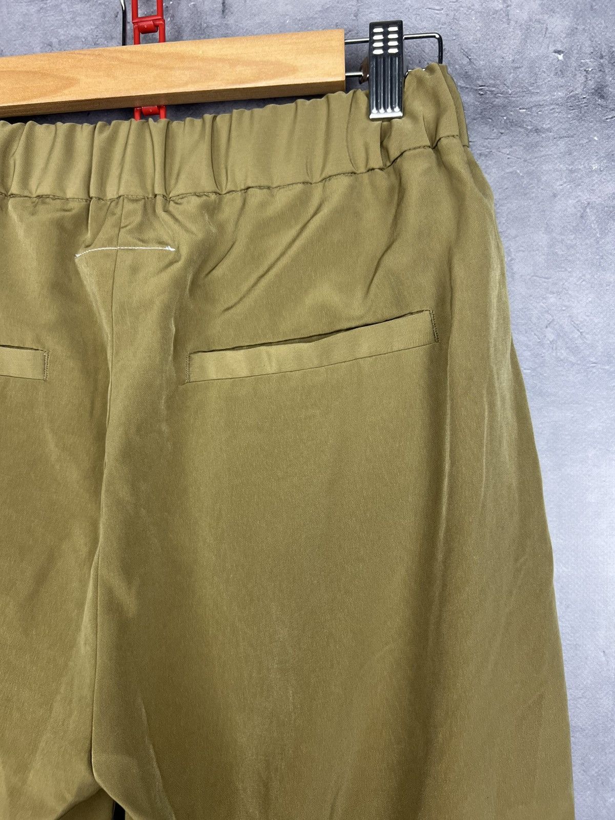 Maison Margiela Maison Margiela MM6 Women’s Silk Pants Size SW32 Size 30" / US 8 / IT 44 - 11 Thumbnail