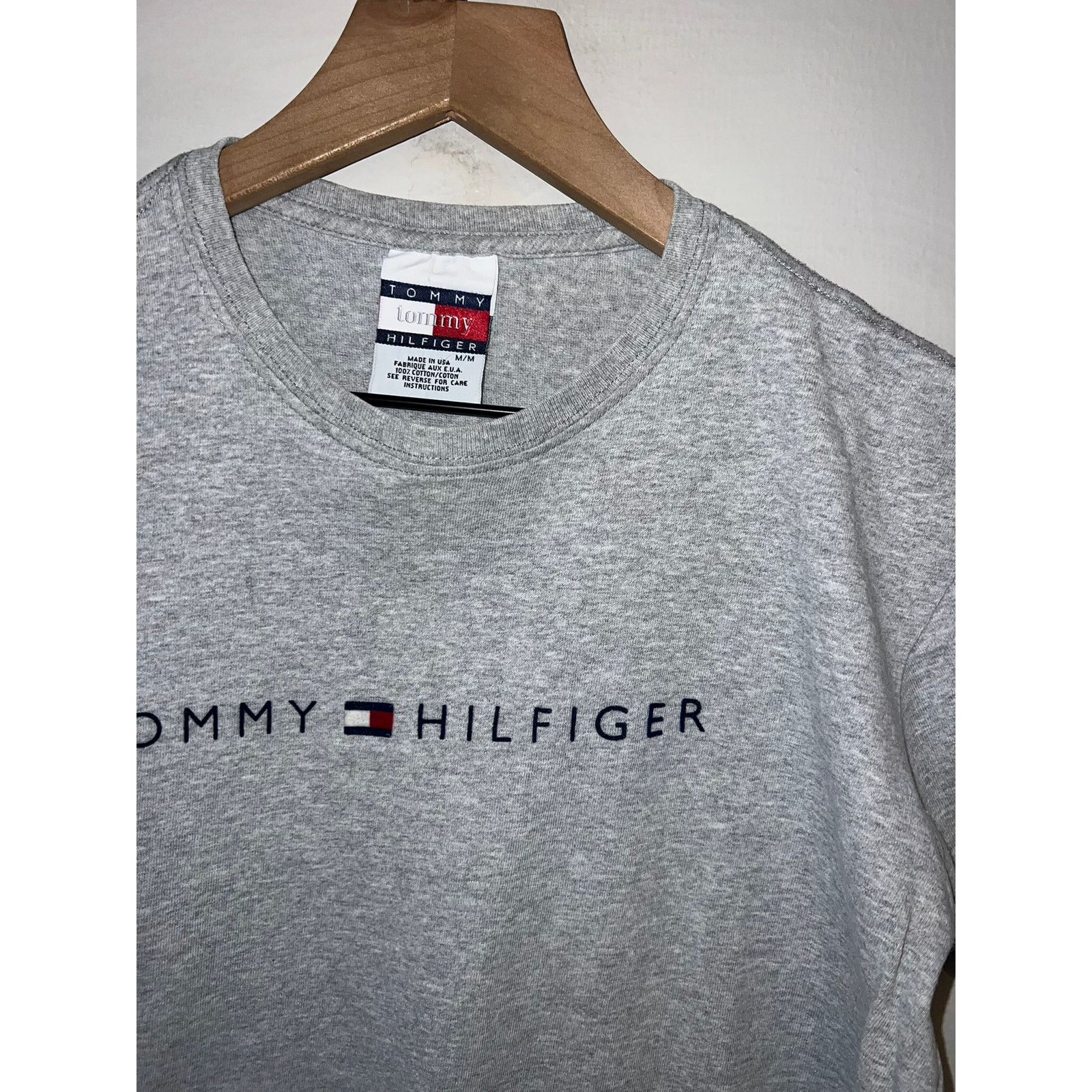 Tommy Hilfiger Womens Tommy Hilfiger Gray Top Shirt Tee Women 90s Y2K M Size M / US 6-8 / IT 42-44 - 3 Thumbnail