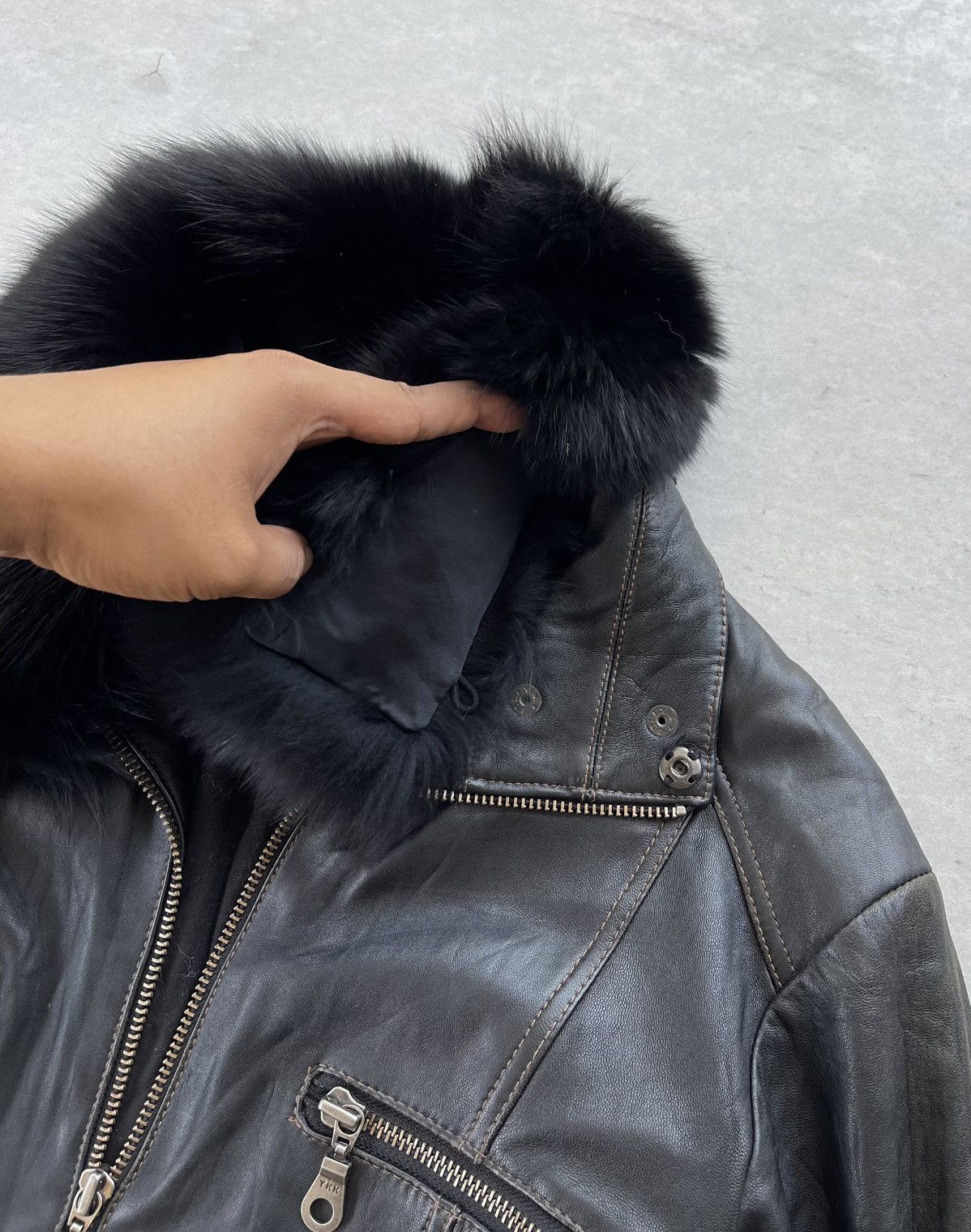 KMRii 🔥VINTAGE 2000'S AIMA FUR COLLARED BLACK BIKER LEATHER JACKET Size US M / EU 48-50 / 2 - 8 Thumbnail