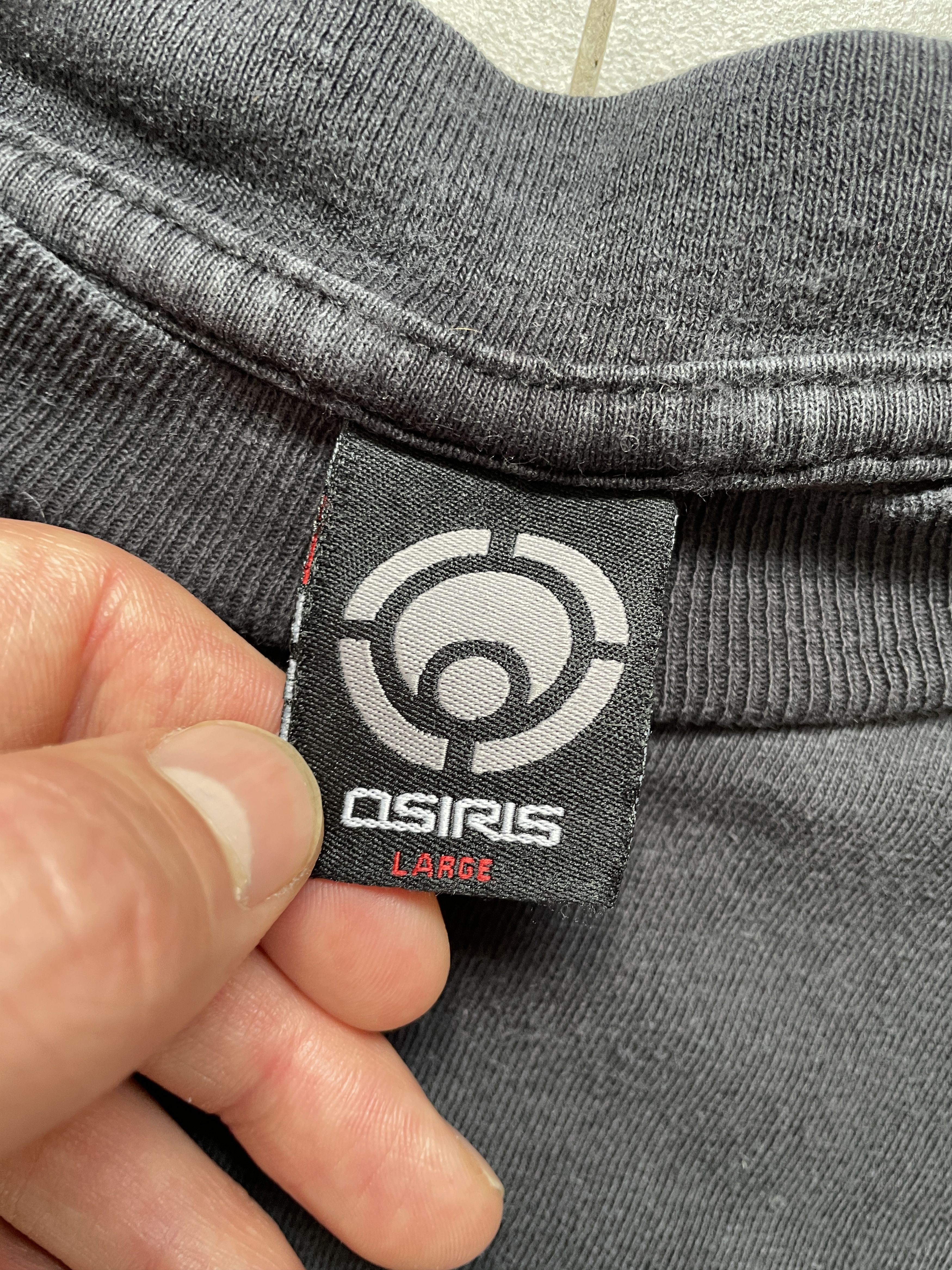 Osiris VINTAGE Y2K OSIRIS SKATE TEAM PAIN BLACK WASHED TEE Size US L / EU 52-54 / 3 - 2 Thumbnail