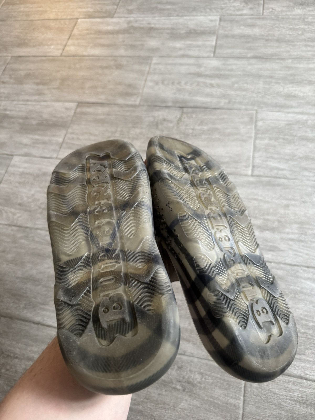 Burberry Burberry Stingray Slides Size US 10 / EU 43 - 9 Thumbnail