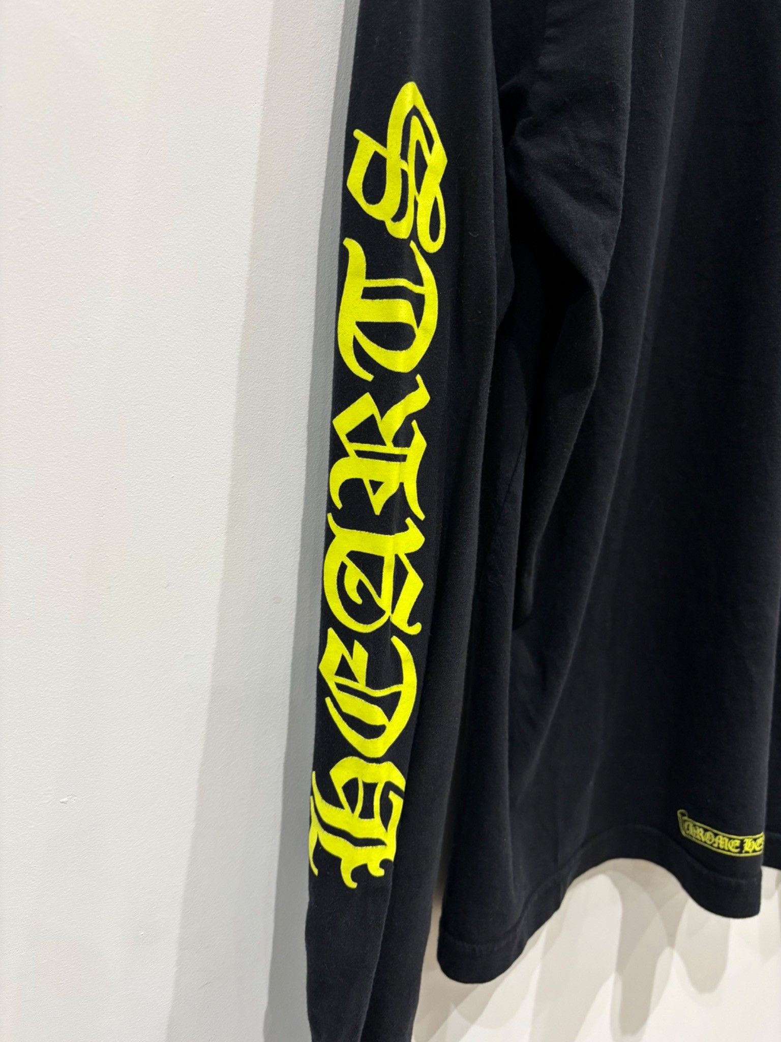 Chrome Hearts Chrome Hearts Long Sleeve Neck Logo Tee Black/Yellow Size US L / EU 52-54 / 3 - 8 Thumbnail